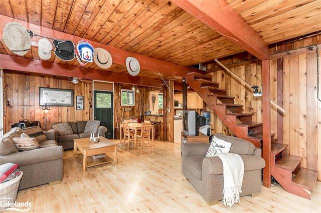 4 Severn River Shore, House detached with 2 bedrooms, 1 bathrooms and null parking in Muskoka Lakes ON | Image 34