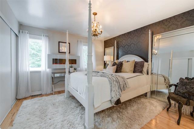 MAIN - 307B Coxwell Ave, House attached with 3 bedrooms, 1 bathrooms and 1 parking in Toronto ON | Image 14