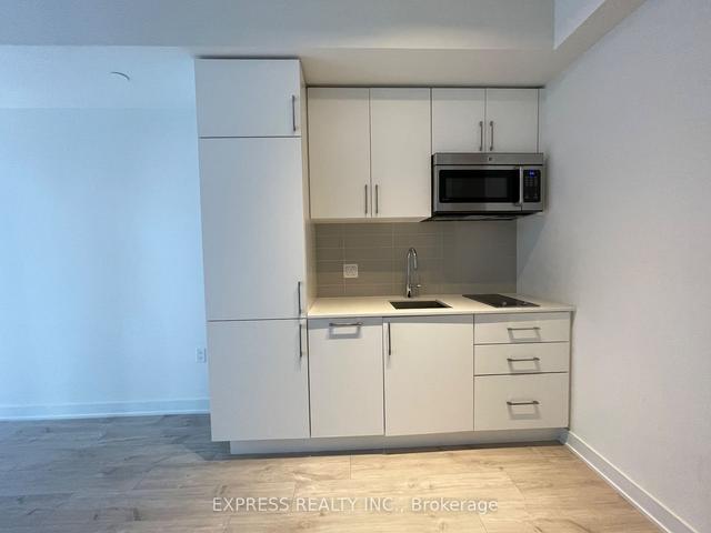 909 - 576 Front St W, Condo with 0 bedrooms, 1 bathrooms and 0 parking in Toronto ON | Image 5