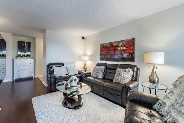909 - 355 Rathburn Rd E, Condo with 3 bedrooms, 2 bathrooms and 2 parking in Mississauga ON | Image 4