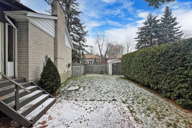 MAIN - 156 Trayborn Dr, House detached with 3 bedrooms, 1 bathrooms and 2 parking in Richmond Hill ON | Image 33