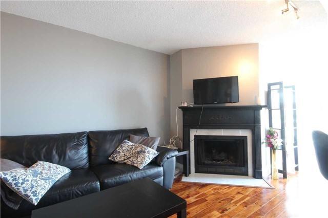 PH13 - 725 King St W, Condo with 2 bedrooms, 1 bathrooms and 1 parking in Toronto ON | Image 3