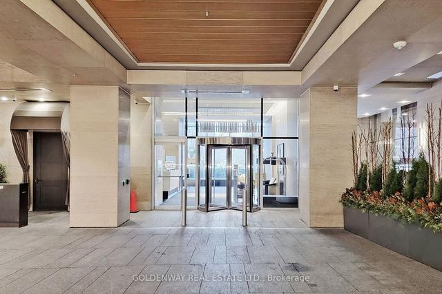 1804 - 188 Cumberland St, Condo with 2 bedrooms, 2 bathrooms and 1 parking in Toronto ON | Image 32
