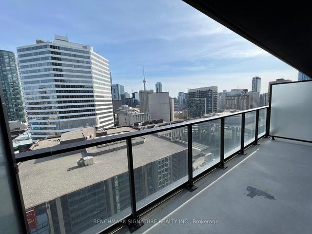 2104 - 20 Edward St, Condo with 1 bedrooms, 1 bathrooms and 0 parking in Toronto ON | Image 1
