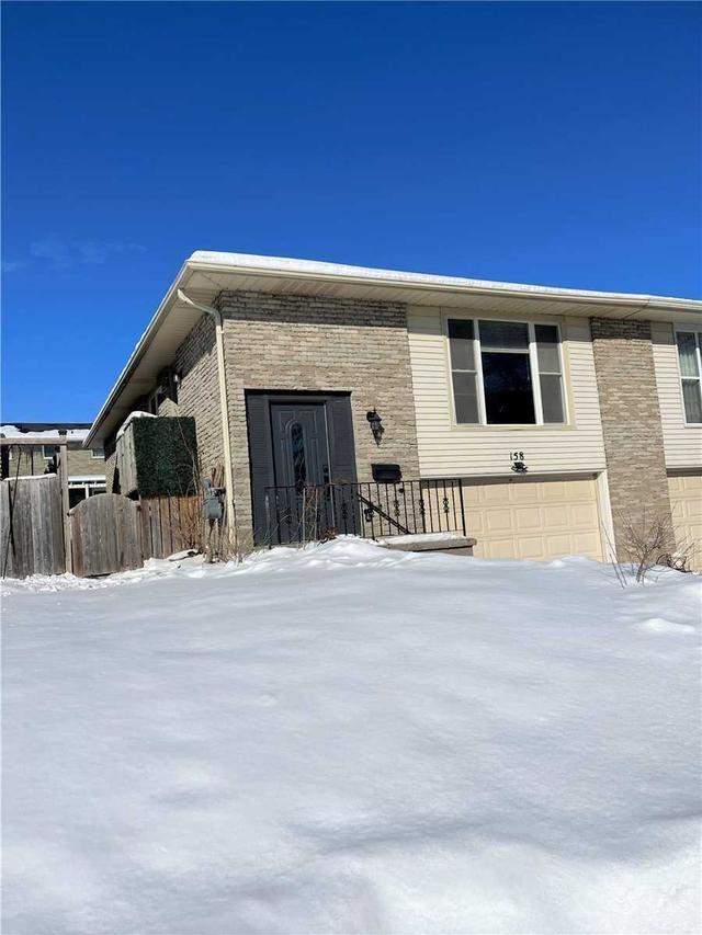 MAIN - 158 Overlea Dr, House semidetached with 3 bedrooms, 1 bathrooms and 2 parking in Kitchener ON | Image 12