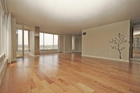 909 - 2045 Lake Shore Blvd W, Condo with 3 bedrooms, 3 bathrooms and 1 parking in Etobicoke ON | Image 6