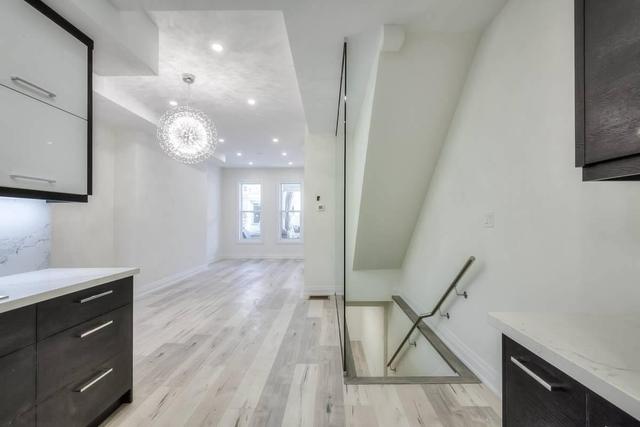 MAIN - 100 Massey St, House attached with 2 bedrooms, 2 bathrooms and 0 parking in Toronto ON | Image 28