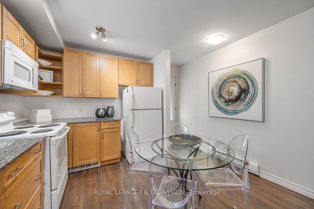 17 - 123 Strathcona Ave, Townhouse with 2 bedrooms, 1 bathrooms and 1 parking in Toronto ON | Image 2