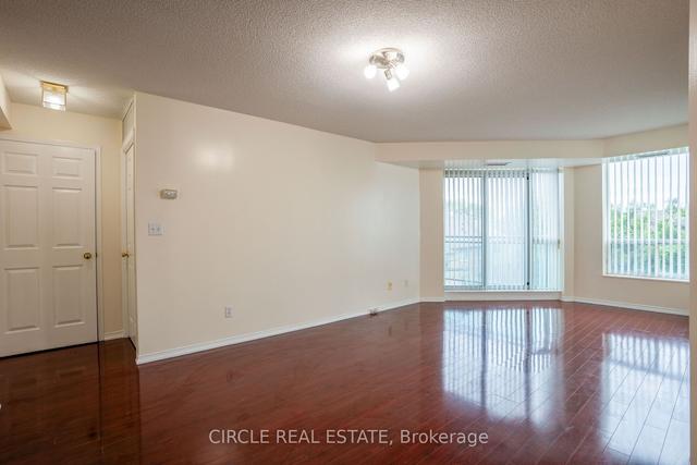 510 - 190 Manitoba St, Condo with 2 bedrooms, 2 bathrooms and 1 parking in Etobicoke ON | Image 1