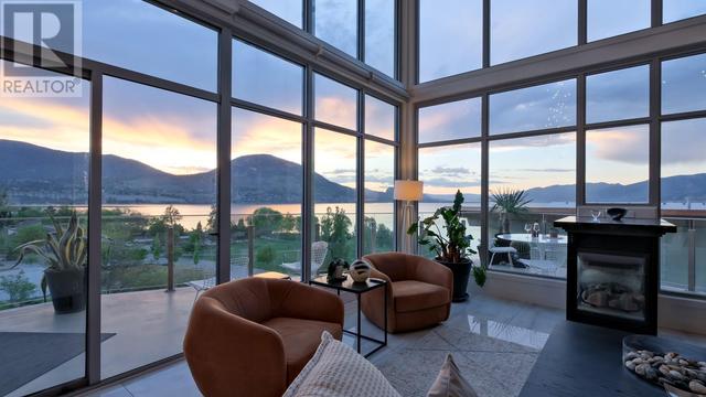 701 - 250 Marina Way, Condo with 3 bedrooms, 3 bathrooms and 2 parking in Penticton BC | Image 1
