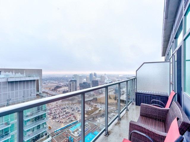 PH-04 - 50 Town Centre Crt, Condo with 1 bedrooms, 1 bathrooms and 1 parking in Scarborough ON | Image 11