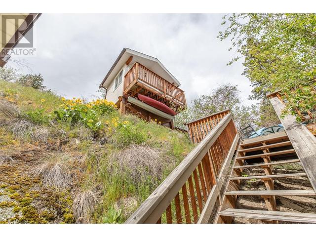 13606 Cartwright Ave, House detached with 3 bedrooms, 2 bathrooms and null parking in Summerland BC | Image 32