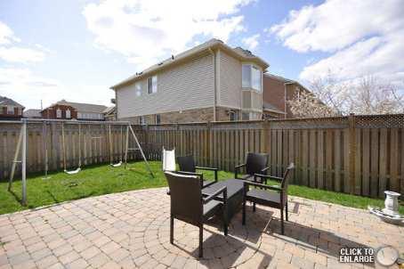 883 Mcnair Cir, House detached with 3 bedrooms, 3 bathrooms and 1 parking in Milton ON | Image 9