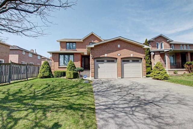 885 Stargazer Dr, House detached with 4 bedrooms, 3 bathrooms and 6 parking in Mississauga ON | Image 1