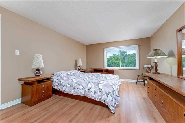 885 Childs Dr, House detached with 3 bedrooms, 4 bathrooms and 6 parking in Milton ON | Image 11