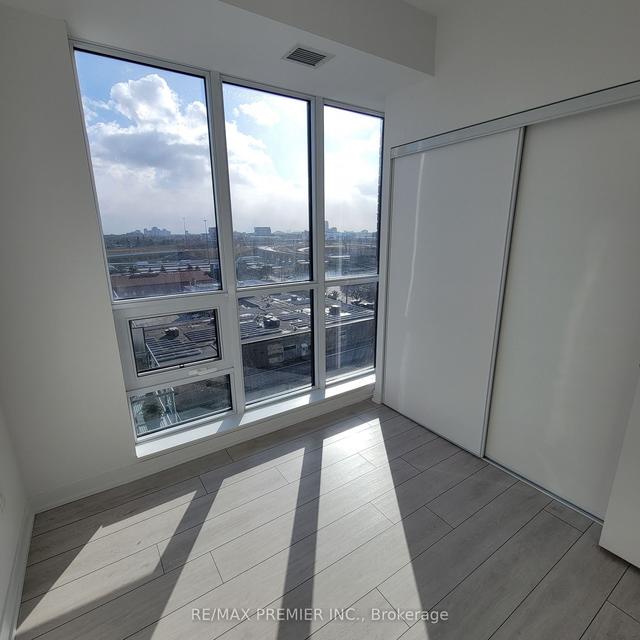 909 - 31 Tippett Rd, Condo with 2 bedrooms, 2 bathrooms and 1 parking in Toronto ON | Image 20