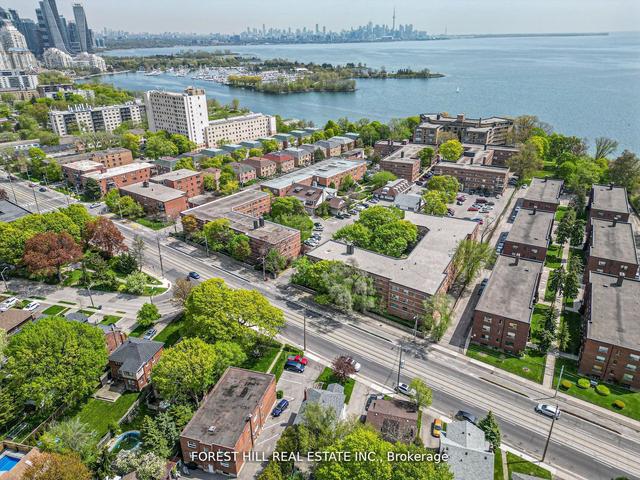 2554 Lake Shore Blvd W, House detached with 3 bedrooms, 3 bathrooms and 4 parking in Etobicoke ON | Image 28