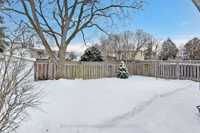 MAIN - 274 Harmony Rd N, House detached with 3 bedrooms, 1 bathrooms and 4 parking in Oshawa ON | Image 20