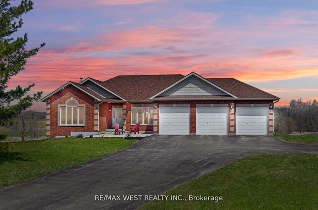 5759 Concession 3 Rd, House detached with 3 bedrooms, 4 bathrooms and 12 parking in Uxbridge ON | Image 1