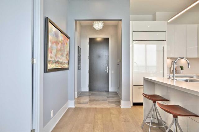 PH2 - 1815 Yonge St, Condo with 1 bedrooms, 2 bathrooms and 2 parking in Toronto ON | Image 2