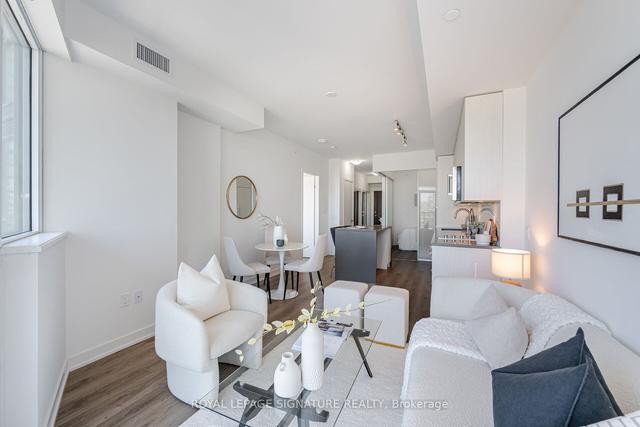 1205 - 38 Iannuzzi St, Condo with 2 bedrooms, 1 bathrooms and 1 parking in Toronto ON | Image 4
