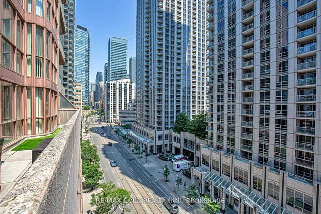 710 - 736 Bay St, Condo with 2 bedrooms, 2 bathrooms and 0 parking in Toronto ON | Image 21