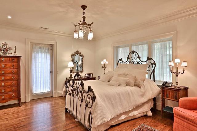 120 Old Forest Hill Rd, House detached with 5 bedrooms, 10 bathrooms and 12 parking in Toronto ON | Image 3
