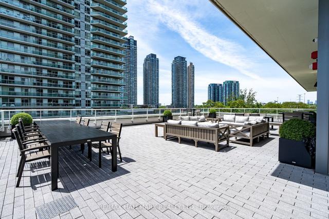 803 - 70 Annie Craig Dr, Condo with 1 bedrooms, 2 bathrooms and 1 parking in Toronto ON | Image 31