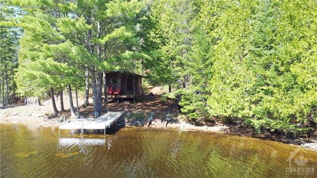 1713 Centennial Lake Rd, House detached with 3 bedrooms, 1 bathrooms and 8 parking in Greater Madawaska ON | Image 4