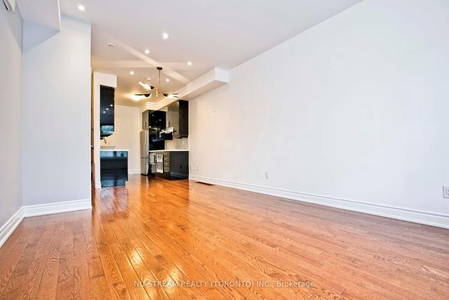 08 - 70 Hargrave Lane, Townhouse with 3 bedrooms, 3 bathrooms and 1 parking in Toronto ON | Image 24