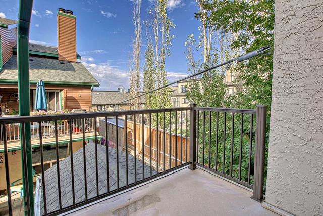 36 - 2400 15 St Sw, Home with 2 bedrooms, 1 bathrooms and 1 parking in Calgary AB | Image 15