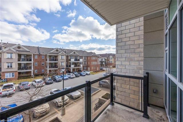 236 - 216 Oak Park Blvd, House attached with 1 bedrooms, 1 bathrooms and 1 parking in Oakville ON | Image 18