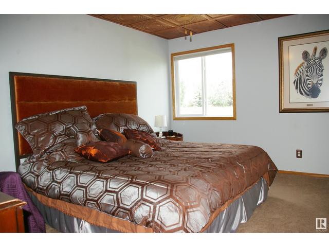 26116 Township Road 552, House detached with 4 bedrooms, 3 bathrooms and null parking in Sturgeon County AB | Image 33