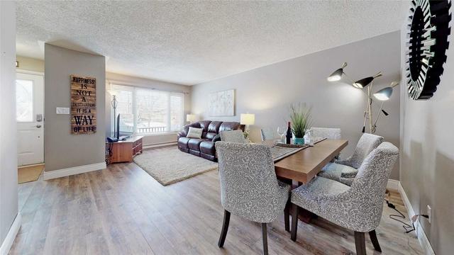 909 Sylvia St, House semidetached with 3 bedrooms, 2 bathrooms and 3 parking in Oshawa ON | Image 23
