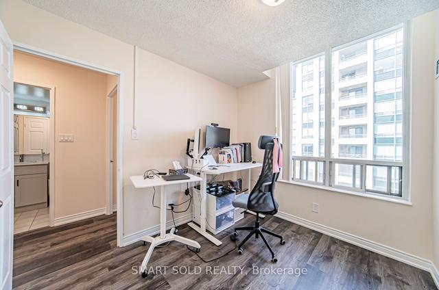 PH210 - 256 Doris Ave, Condo with 3 bedrooms, 2 bathrooms and 1 parking in Toronto ON | Image 10