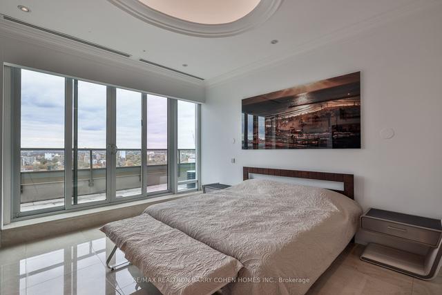 PH1 - 80 Yorkville Ave, Condo with 3 bedrooms, 4 bathrooms and 3 parking in Toronto ON | Image 27