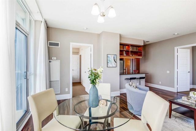 909 - 15 Viking Lane, Condo with 2 bedrooms, 2 bathrooms and 2 parking in Etobicoke ON | Image 4