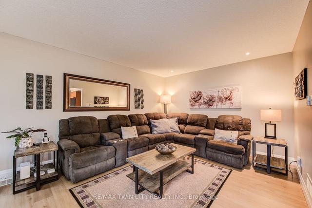 909 Isaiah Pl, House detached with 4 bedrooms, 4 bathrooms and 4 parking in Kitchener ON | Image 36