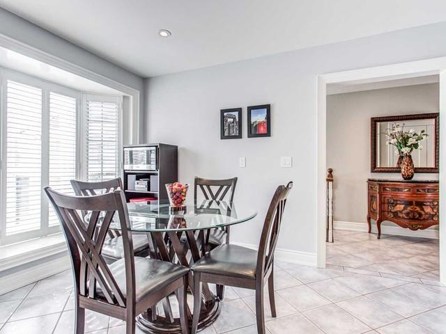 9 Krieger Cres, House detached with 4 bedrooms, 3 bathrooms and 5 parking in North York ON | Image 11