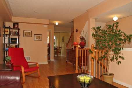 96 - 1128 Dundas St W, Townhouse with 2 bedrooms, 2 bathrooms and 2 parking in Mississauga ON | Image 3