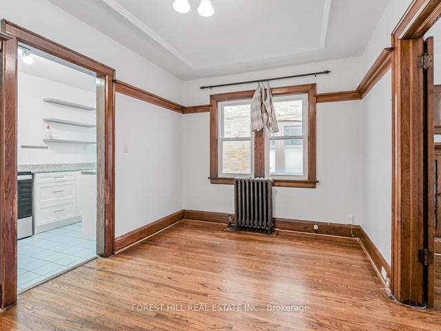 MAIN - 27 Scarboro Beach Blvd, House semidetached with 2 bedrooms, 1 bathrooms and 0 parking in Toronto ON | Image 4