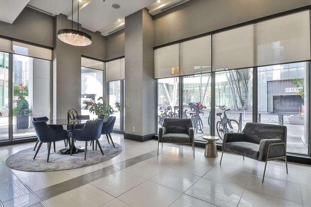 PH-15 - 19 Grand Trunk Cres, Condo with 1 bedrooms, 1 bathrooms and 1 parking in Toronto ON | Image 4