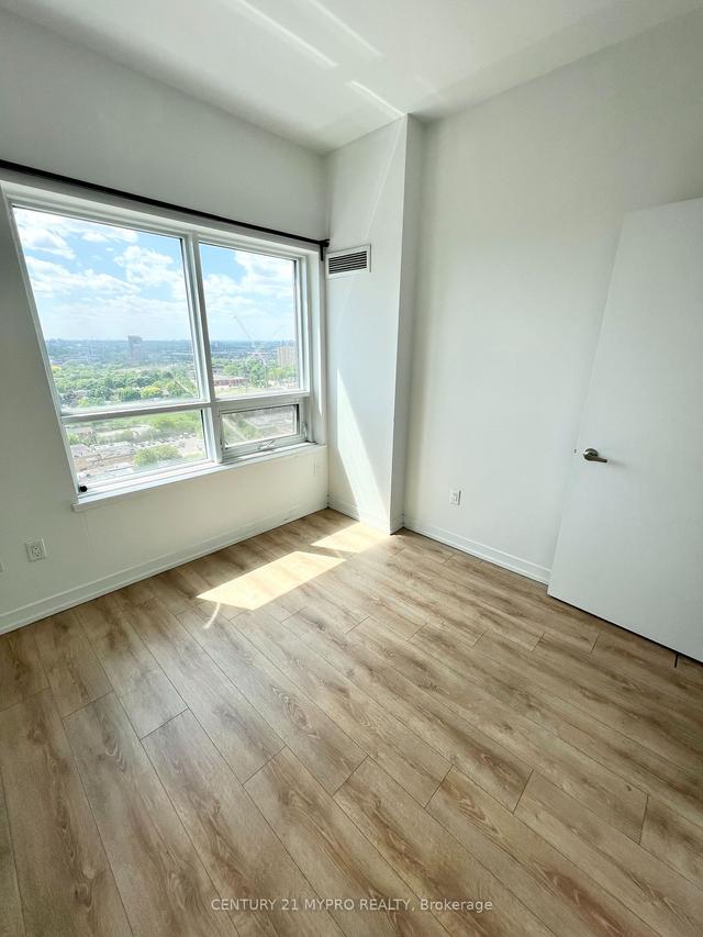 2304 - 1420 Dupont St, Condo with 2 bedrooms, 2 bathrooms and 1 parking in Toronto ON | Image 5
