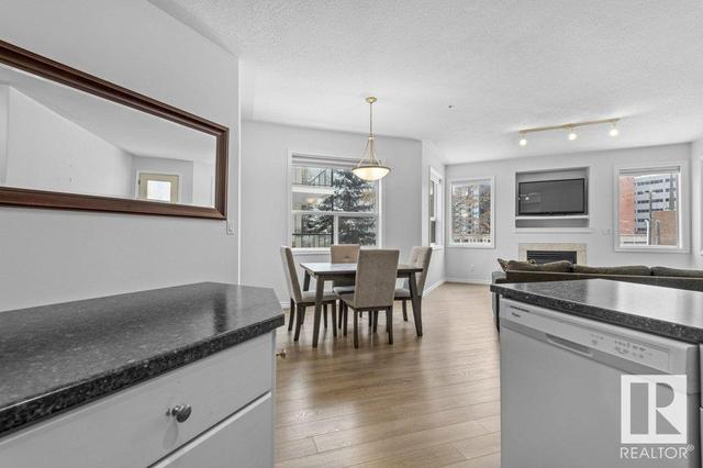 304 - 10011 110 St Nw, Condo with 2 bedrooms, 2 bathrooms and 1 parking in Edmonton AB | Image 13