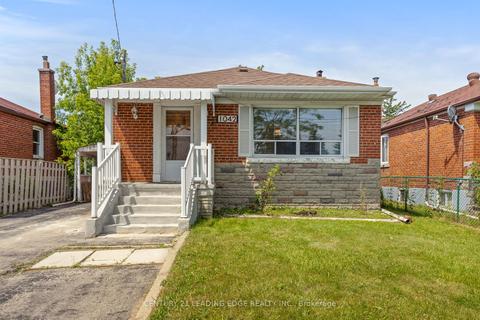 1042 Kennedy Rd, Scarborough, ON, M1P2K6 | Card Image