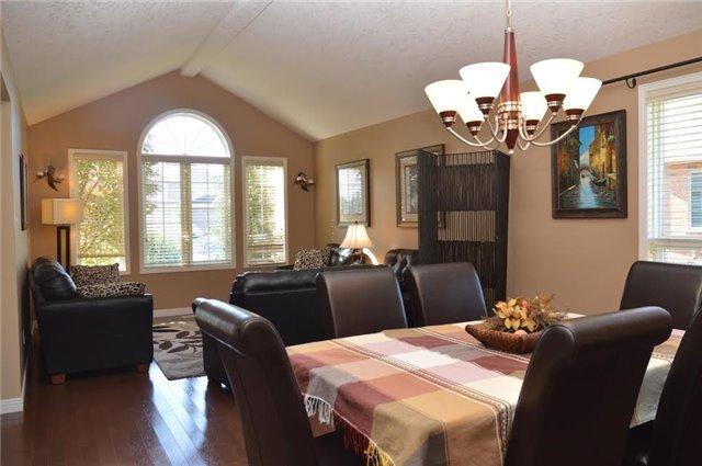 9 Keys Cres, House detached with 4 bedrooms, 4 bathrooms and null parking in Guelph ON | Image 2