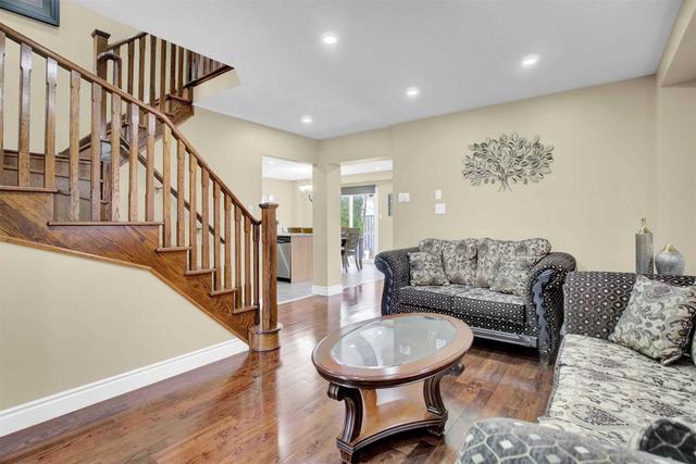 90 Buick Blvd, House detached with 4 bedrooms, 4 bathrooms and 6 parking in Brampton ON | Image 34