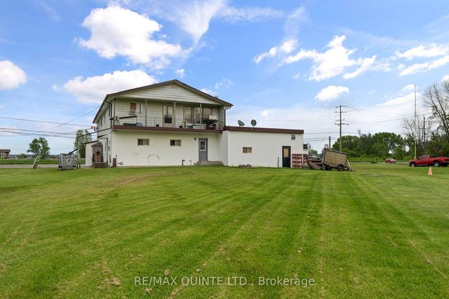22556 Loyalist Pky, House detached with 8 bedrooms, 6 bathrooms and 24 parking in Quinte West ON | Image 6