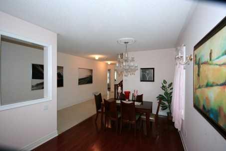 90 Bluffwood Cres, House detached with 4 bedrooms, 4 bathrooms and 4 parking in Brampton ON | Image 6