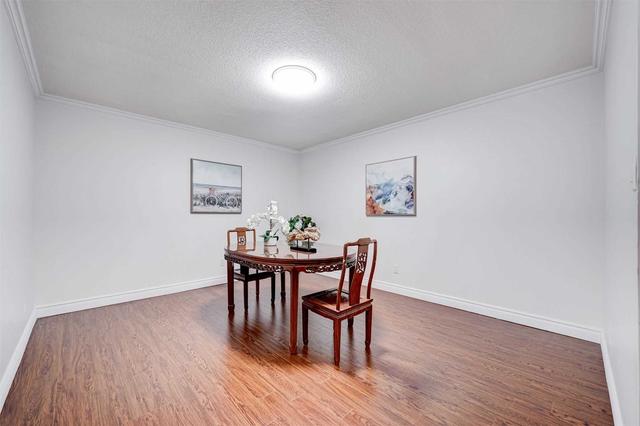 909 - 55 Bamburgh Cir, Condo with 3 bedrooms, 2 bathrooms and 2 parking in Scarborough ON | Image 10